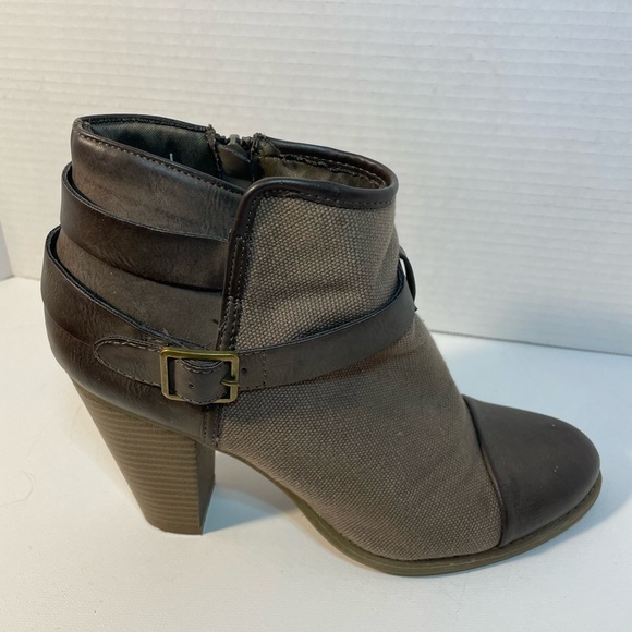 LC Lauren Conrad Ankle Boots l Fashion meets Texture! Size 9-Compliment worthy! - Picture 4 of 5